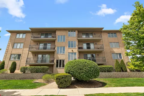 9514 S Kilbourn Ave #3C, Oak Lawn, IL 60453