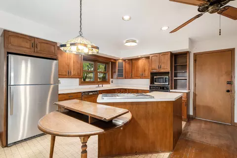 937 Twilight Ln, Wheeling, IL 60090 photo 9