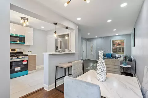 Entry Way - 715 E 105th Pl, Chicago, IL 60628 photo 1 of 3