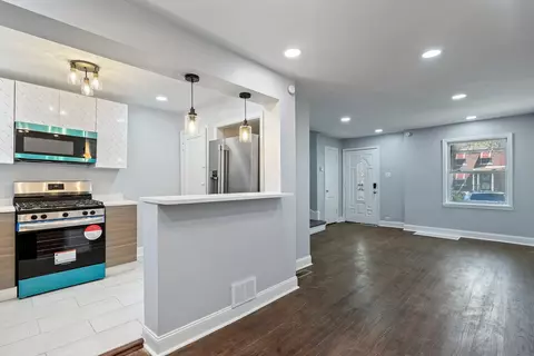 Entry Way - 715 E 105th Pl, Chicago, IL 60628 photo 3 of 3