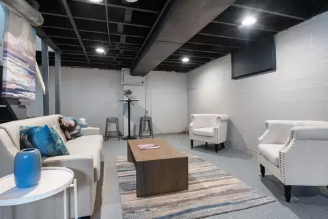 Other - 715 E 105th Pl, Chicago, IL 60628 photo 3 of 5