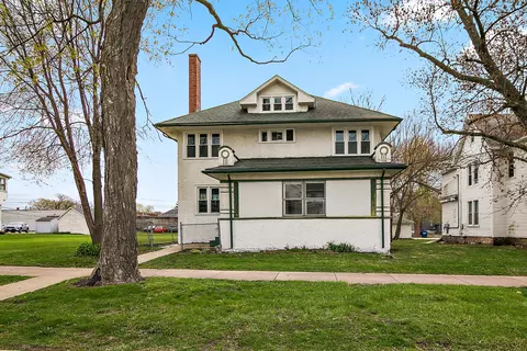 152 S Greenwood Ave, Kankakee, IL 60901