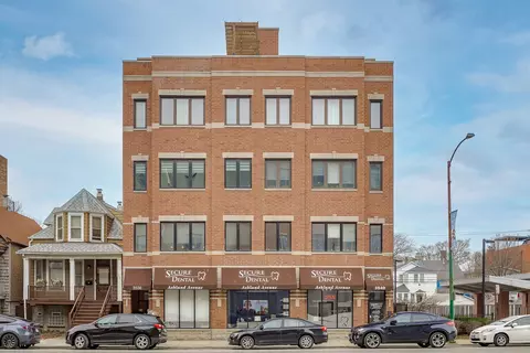 3536 N Ashland Ave #3N, Chicago, IL 60657