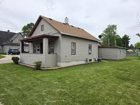 1825 St Vincents Ave, Lasalle, IL 61301