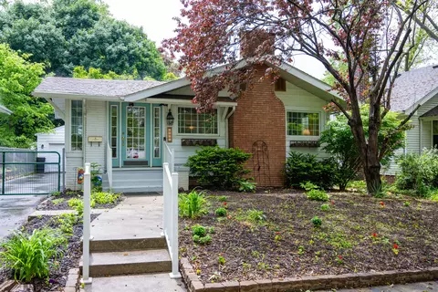 1521 W University Ave, Champaign, IL 61821