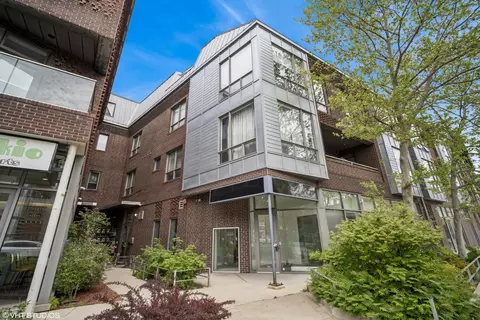 2130 W North Ave #208, Chicago, IL 60647