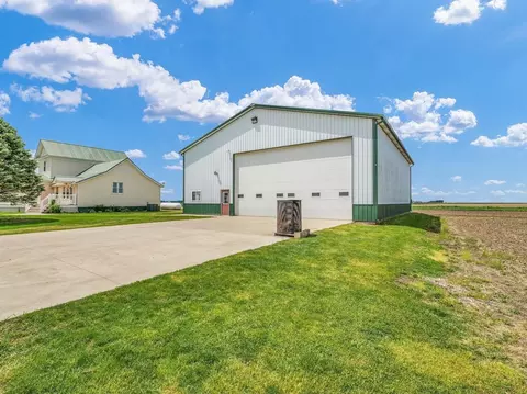 5333 E 2000 Rd N, Fithian, IL 61844 photo 4