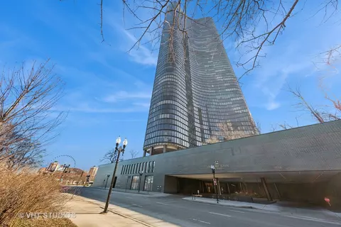 505 N Lake Shore Dr #1617-18, Chicago, IL 60611
