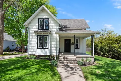 328 Locust St, Marengo, IL 60152