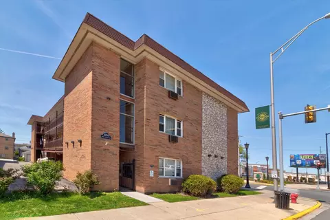 2334 N Harlem Ave #3C, Elmwood Park, IL 60707