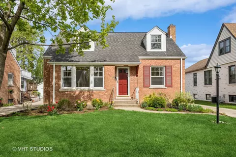439 S Evergreen Ave, Arlington Heights, IL 60005
