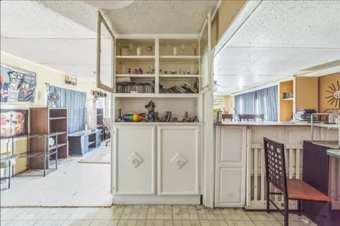 851 Mackey Ln, Elgin, IL 60120 photo 8