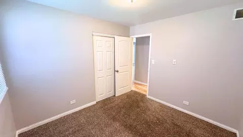 Bedroom - 902 School Ave, Matteson, IL 60443 photo 4 of 6