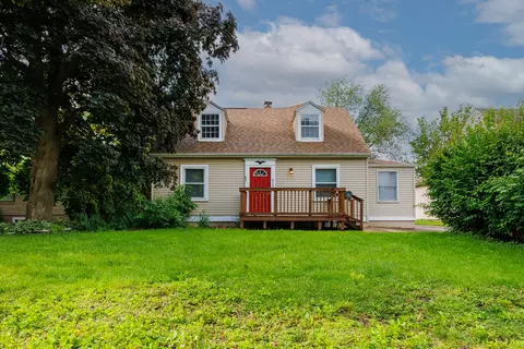 513 Mckinley St, Normal, IL 61761