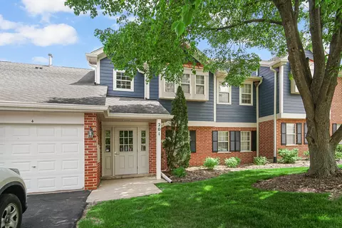 201 Charleston Ct #2, Schaumburg, IL 60193