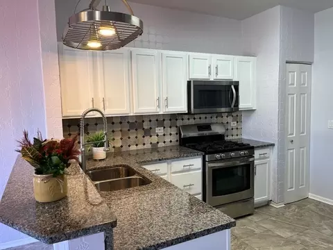 Kitchen - 21148 W Cypress Ln, Plainfield, IL 60544 photo 2 of 2