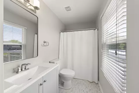 Bath - 5306 Whisper Meadow Ct, Plainfield, IL 60586 photo 2 of 3