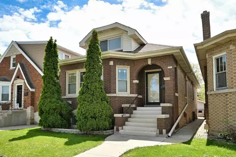 6211 W School St, Chicago, IL 60634