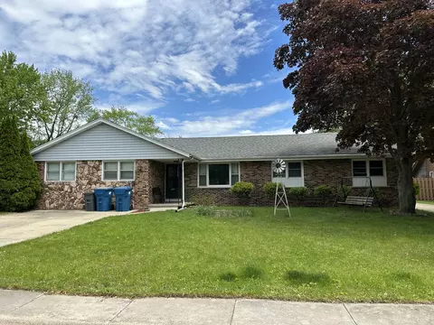 758 Edwin Dr, Bourbonnais, IL 60914