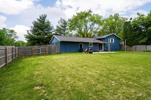 Exterior - 220 Arlington Dr, Normal, IL 61761 photo 4 of 9