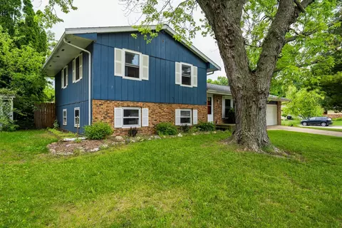 Exterior - 220 Arlington Dr, Normal, IL 61761 photo 6 of 9
