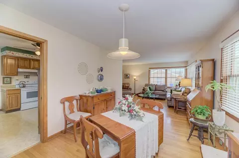 Dining - 1408 Evergreen St, Wheaton, IL 60187 photo 2 of 2