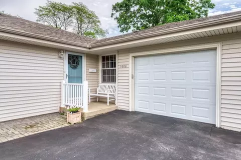 Exterior - 1408 Evergreen St, Wheaton, IL 60187 photo 2 of 5