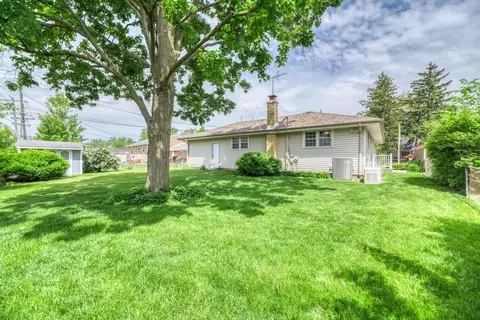 Exterior - 1408 Evergreen St, Wheaton, IL 60187 photo 4 of 5