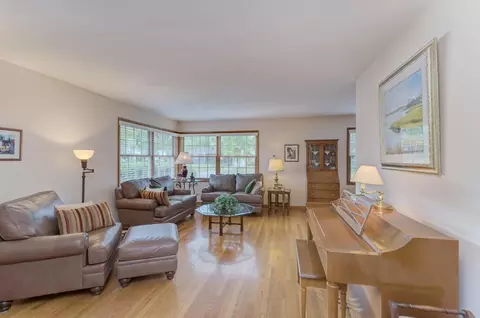 Living - 1408 Evergreen St, Wheaton, IL 60187 photo 2 of 3