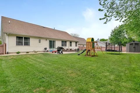 Exterior - 817 W 3rd St, Braidwood, IL 60408 photo 6 of 9
