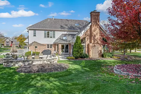 2 Hampton Ct, Burr Ridge, IL 60527 photo 5