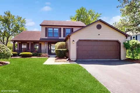 2044 Appaloosa Ct, Wheaton, IL 60189