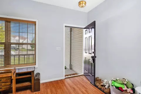 Entry Way - 1604 Heritage Pointe Ct, Plainfield, IL 60586 photo 1 of 1