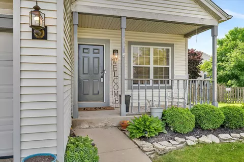Exterior - 1604 Heritage Pointe Ct, Plainfield, IL 60586 photo 2 of 7