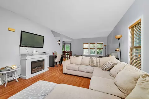 Living - 1604 Heritage Pointe Ct, Plainfield, IL 60586 photo 1 of 3