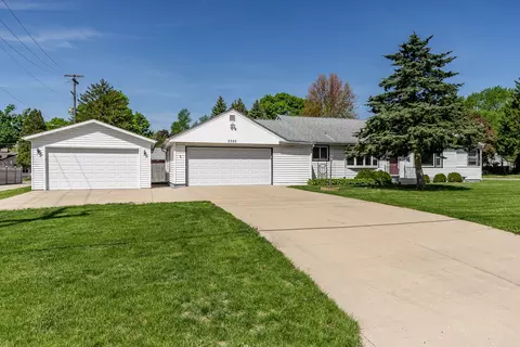 3320 Latham St, Rockford, IL 61103