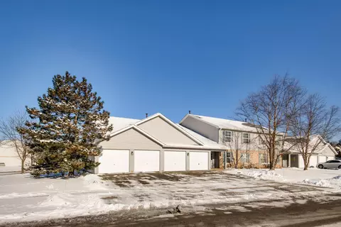 1125 N Red Oak Cir #3, Round Lake Beach, IL 60073
