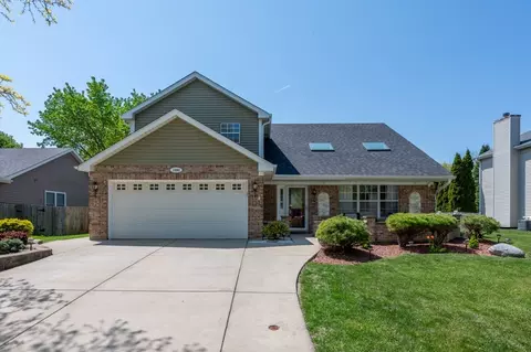 1092 Pheasant Trl, Carol Stream, IL 60188