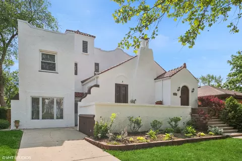 1009 S Delphia Ave, Park Ridge, IL 60068