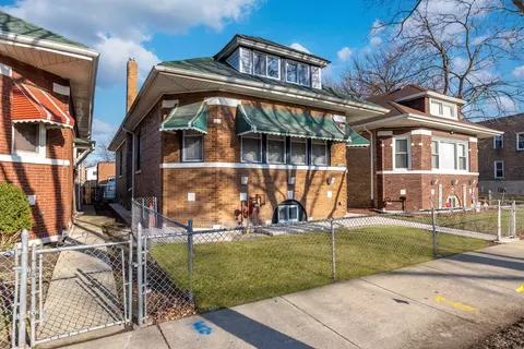 Exterior - 6737 S Sangamon St, Chicago, IL 60621 photo 2 of 5