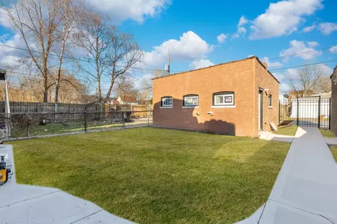 Exterior - 6737 S Sangamon St, Chicago, IL 60621 photo 4 of 5