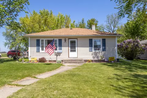 402 E Hill St, Mount Morris, IL 61054