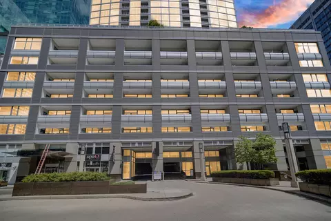 240 E Illinois St #1004, Chicago, IL 60611