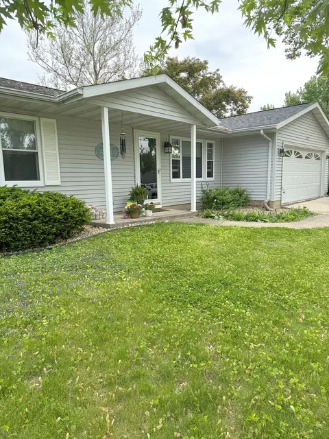 1004 N Hill Dr, Dixon, IL 61021 photo 17