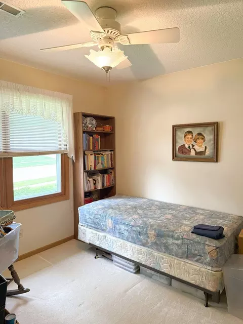1004 N Hill Dr, Dixon, IL 61021 photo 12