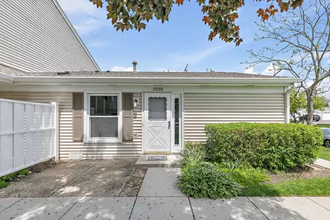 1030 Newport Hbr, Schaumburg, IL 60193