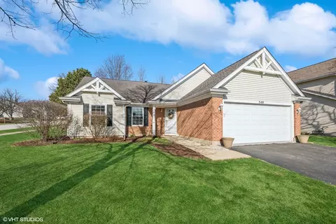 549 Ascot Ct, Lake Zurich, IL 60047