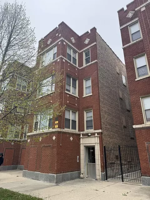 3116 W Douglas Blvd, Chicago, IL 60623