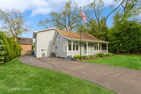 6 N715 Gates Ave, Itasca, IL 60143