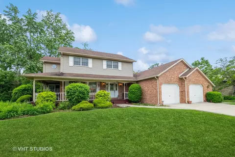 226 Cove Dr, Flossmoor, IL 60422